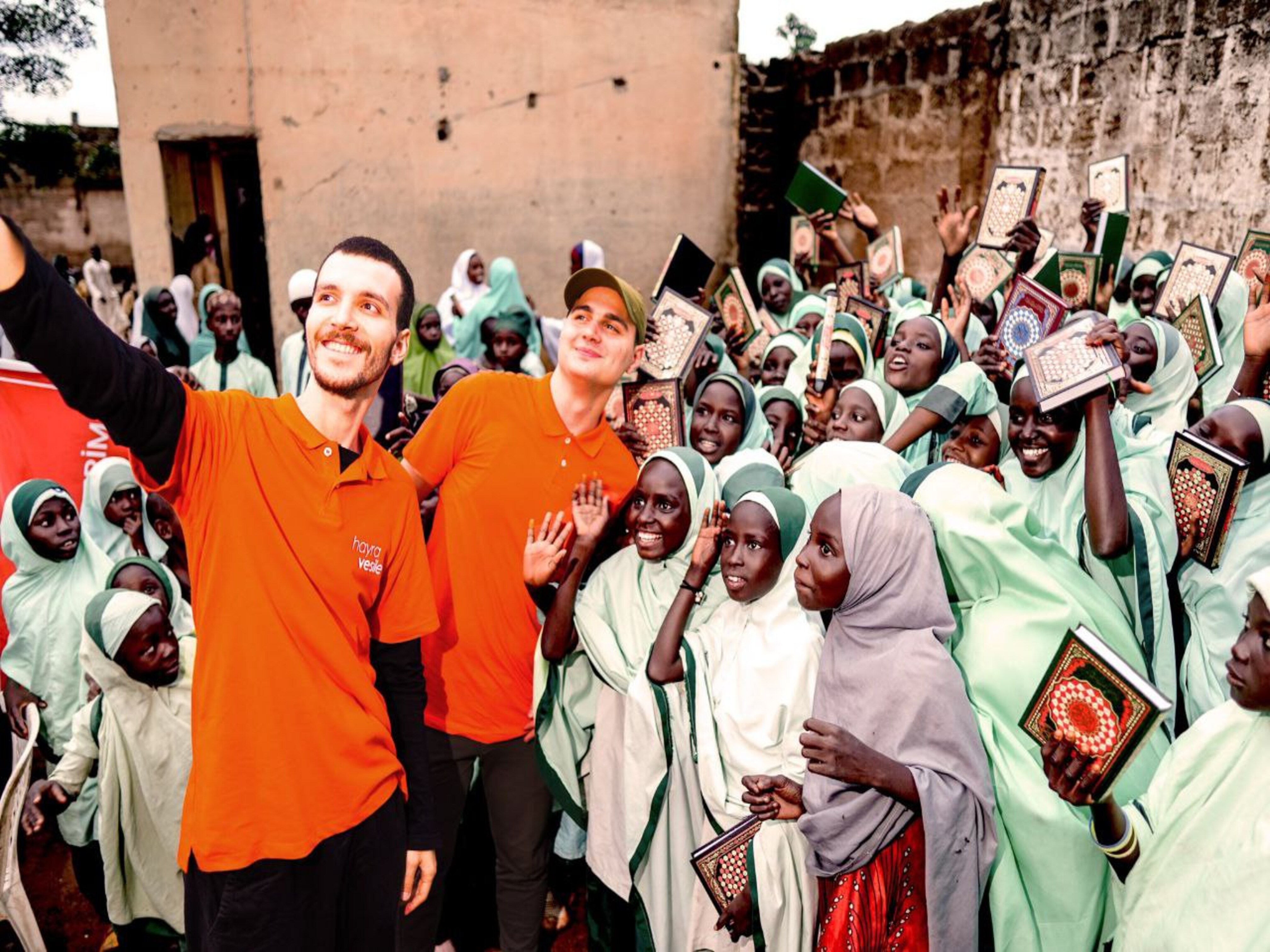 Afrika'ya Gittik, Yardımlarınızı Ulaştırdık